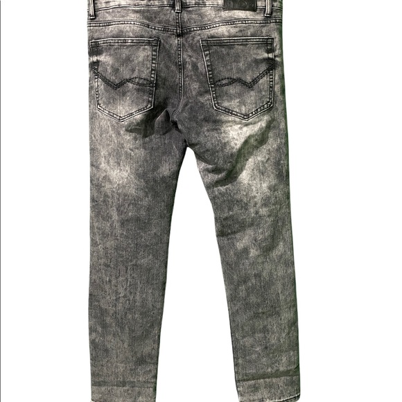 Ripped Style Jeans - Picture 4 of 5